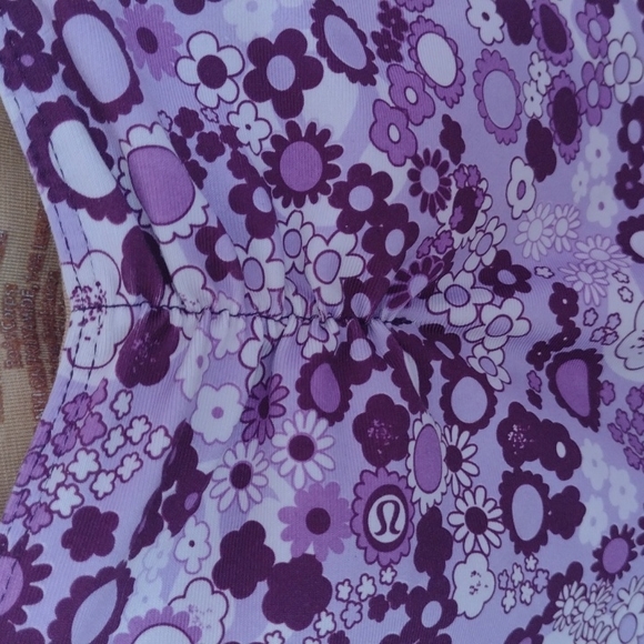 Gorgeous Lululemon Rare Tank - Picture 10 of 12